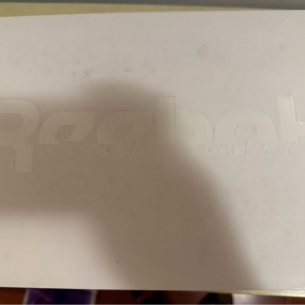 Reebok Victoria Beckham White Packaging
